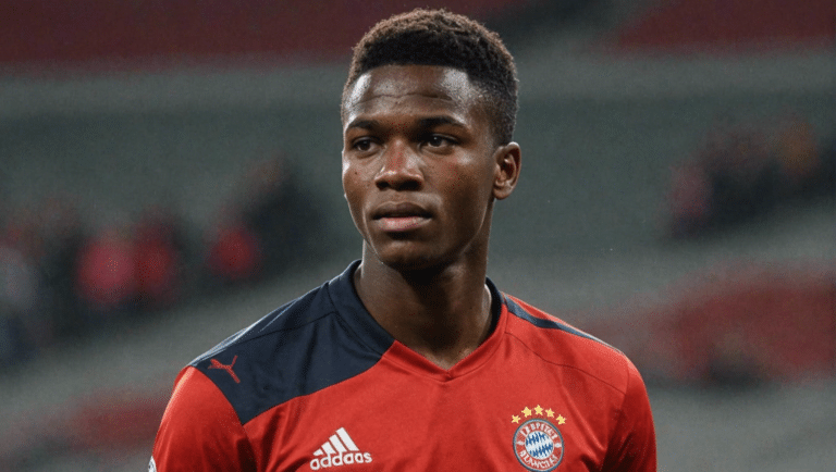 découvrez le prodige noah codjo-evora (16 ans), qui quitte annecy pour rejoindre le bayern munich et poursuivre sa carrière de footballeur.